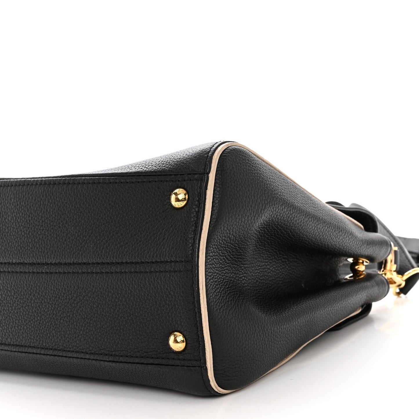 Monogram Double V Black