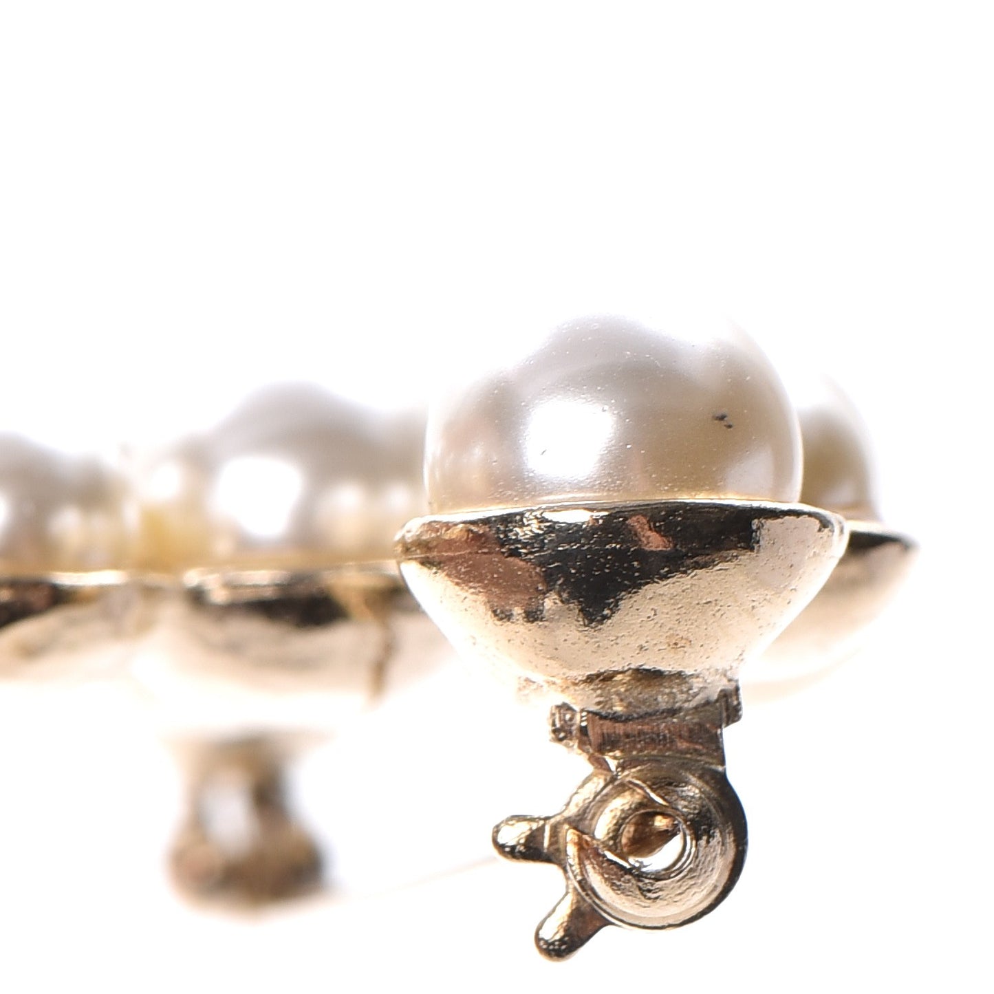 Pearl CC Brooch Gold Pearly White