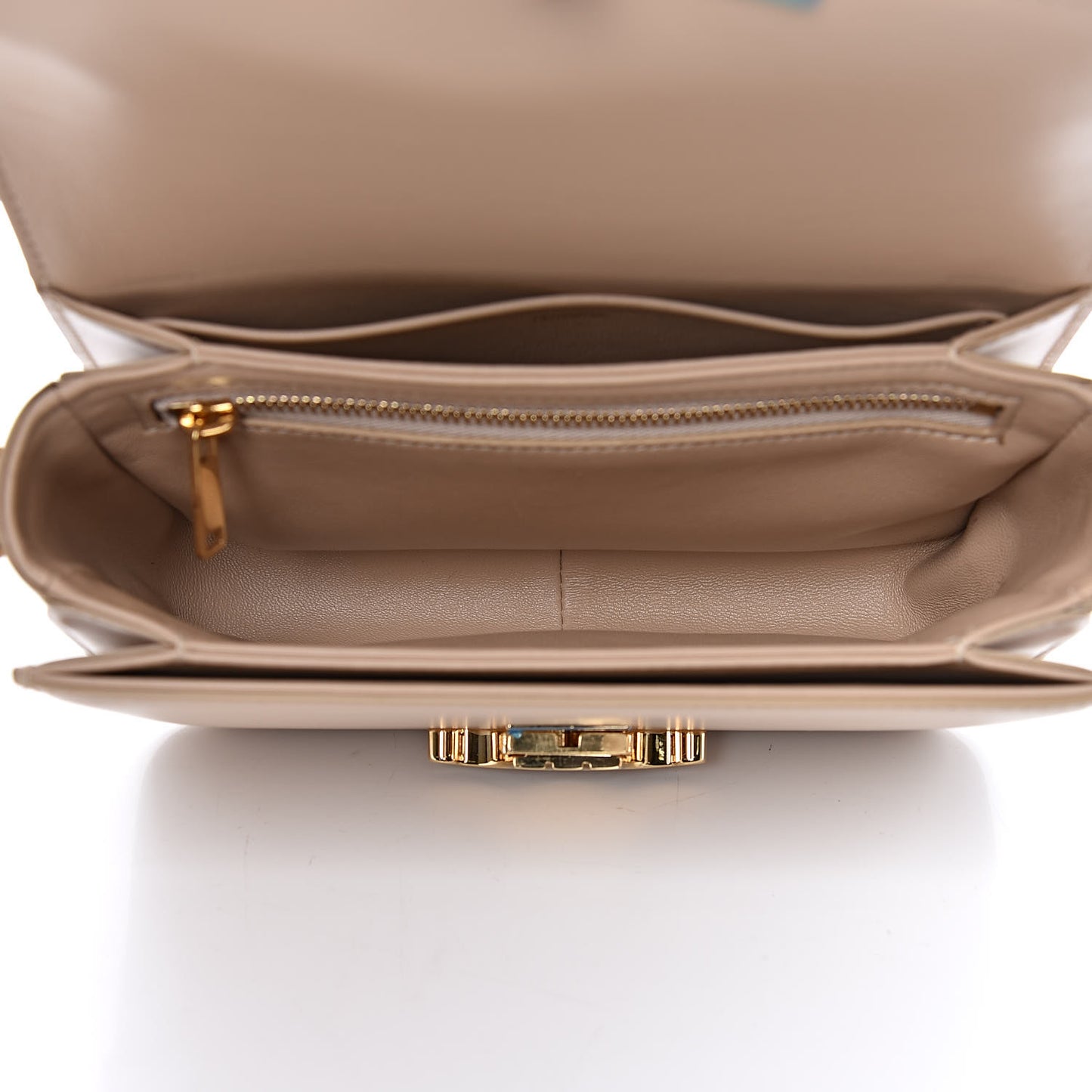 Shiny Calfskin Teen Triomphe Nude