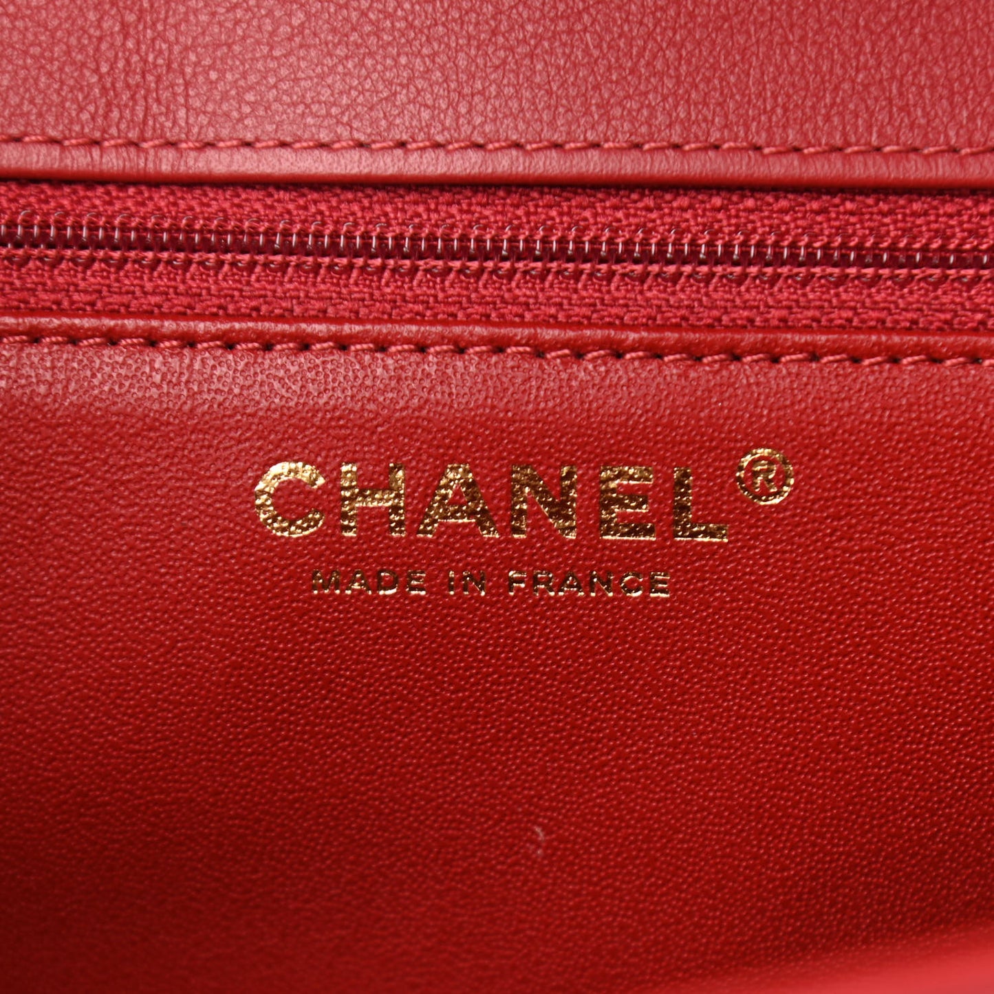 Calfskin Quilted Chevron In The City Bag Red