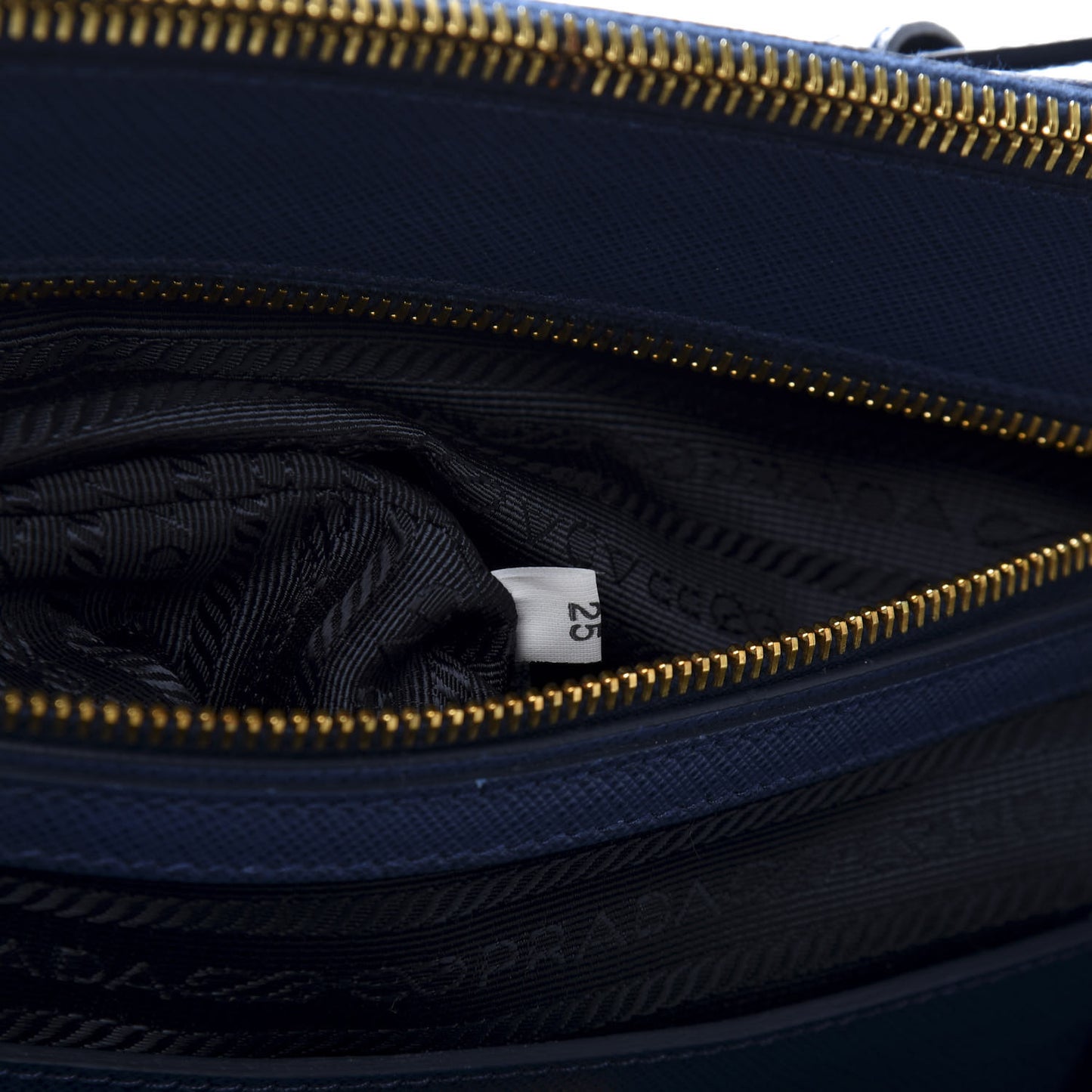 Saffiano Medium Galleria Double Zip Tote Bluette