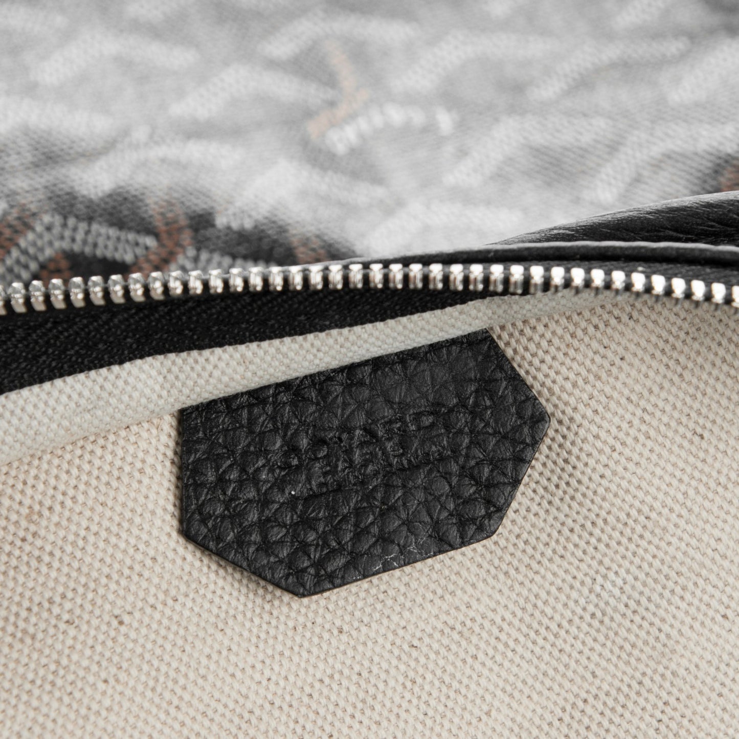 Goyardine Grenadines Hobo Black