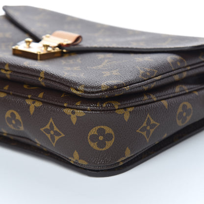 Louis Vuitton Monogram Pochette Metis 7 of 10