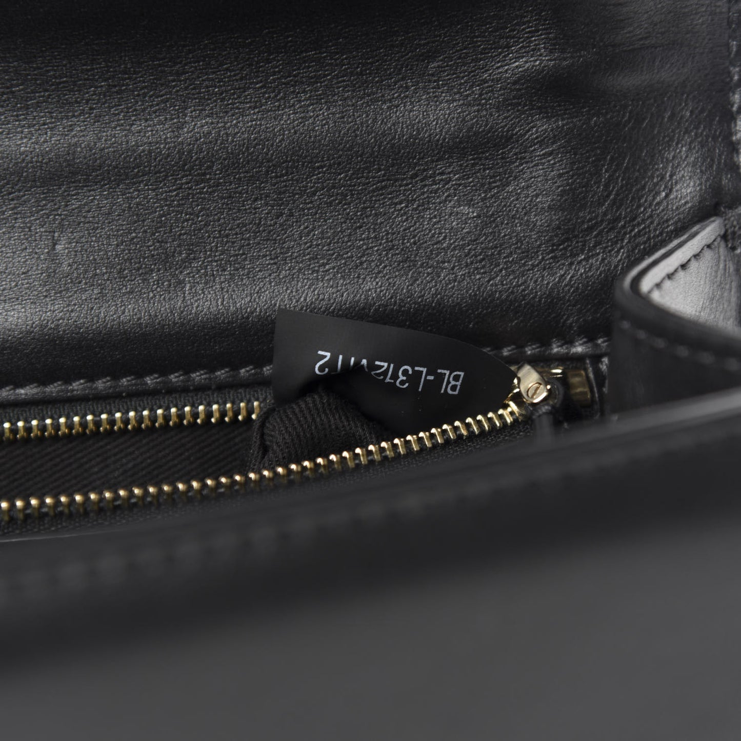 Vitello Small Glam Lock Rockstud Flap Black