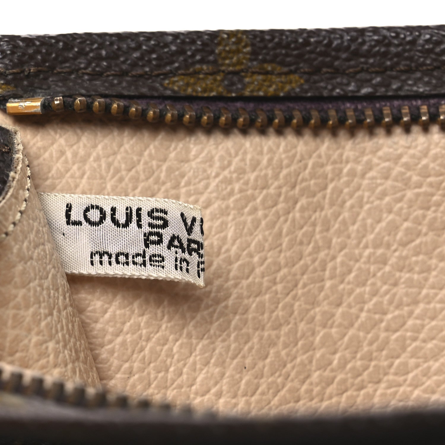 Louis Vuitton Monogram Toiletry Pouch 19 6 of 13