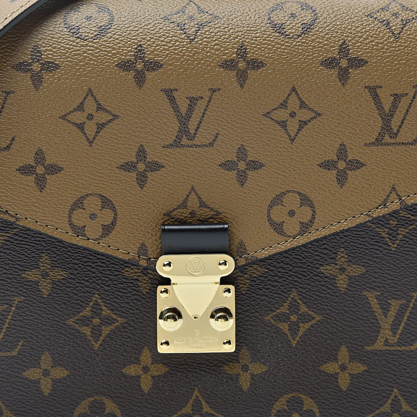 Reverse Monogram Pochette Metis