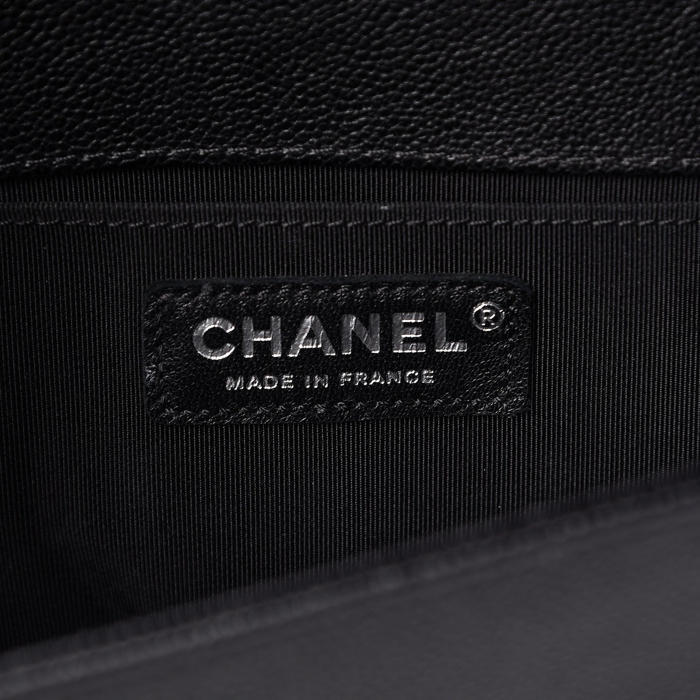 Caviar Quilted Medium Boy Flap Black