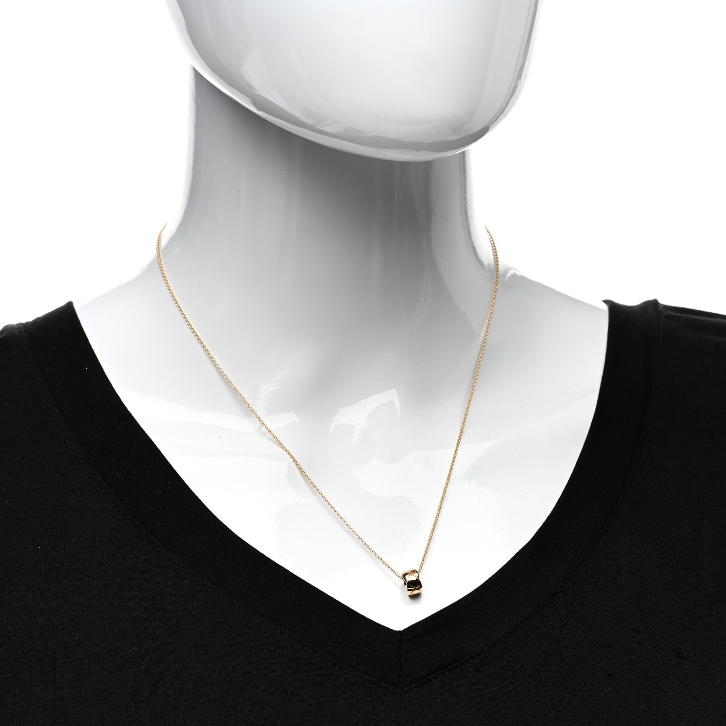 18K Yellow Gold Coco Crush Round Pendant Necklace