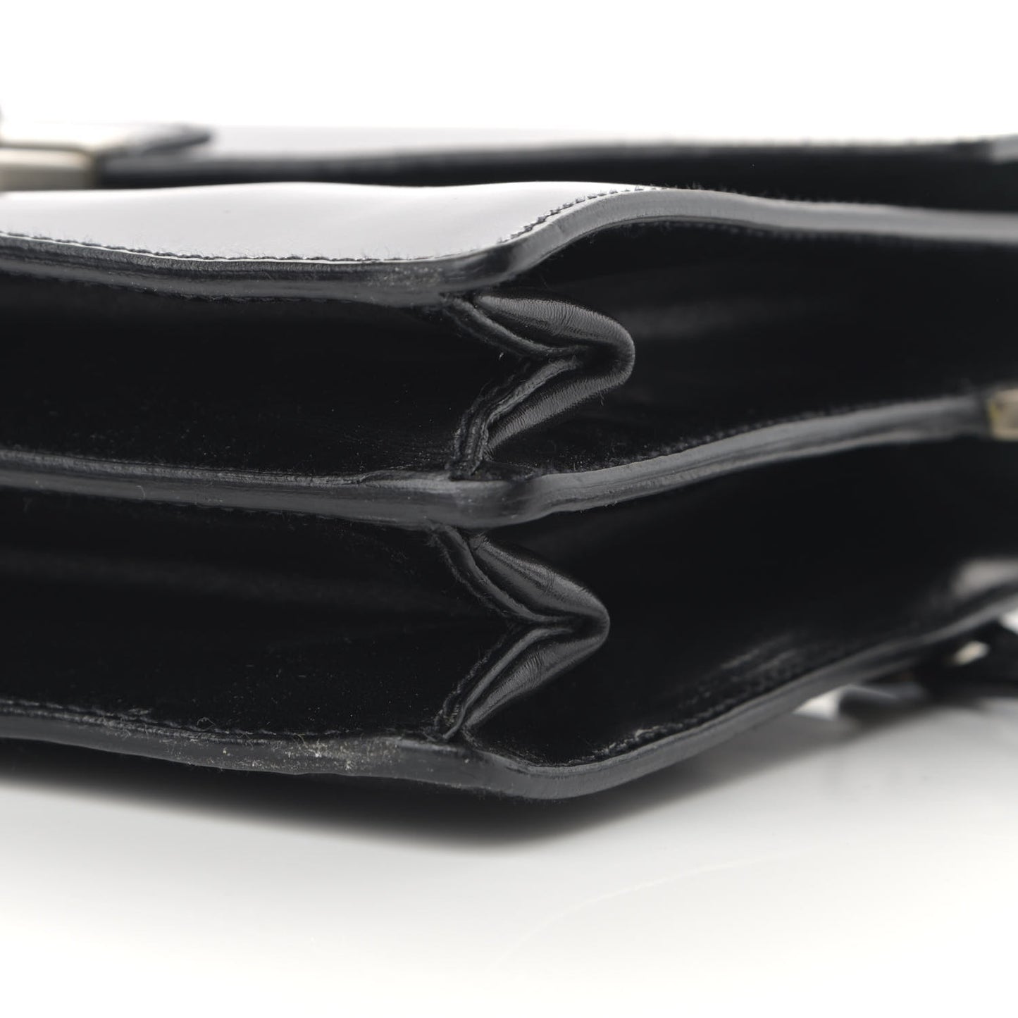 Vitello Sound Shoulder Bag Black
