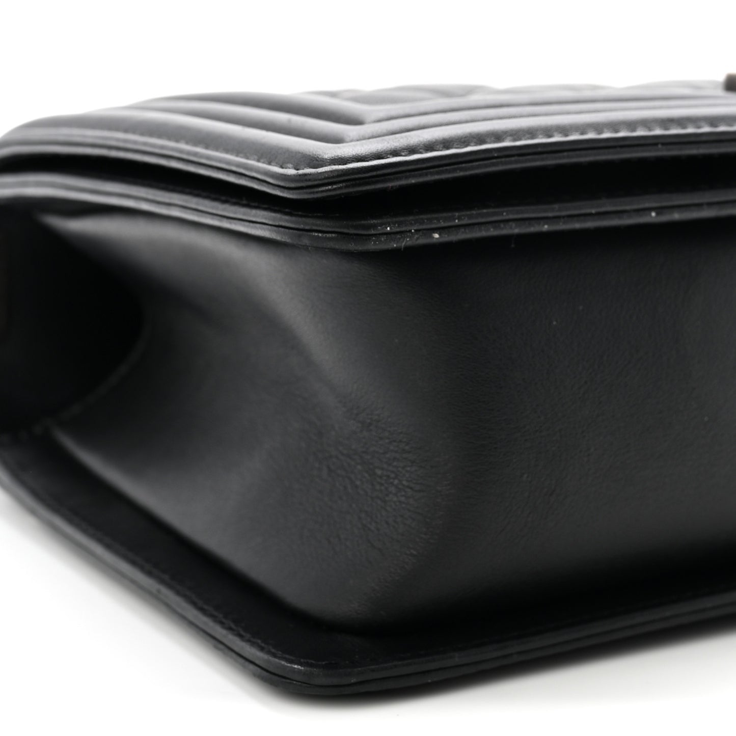 Calfskin Quilted Medium Boy Flap Black
