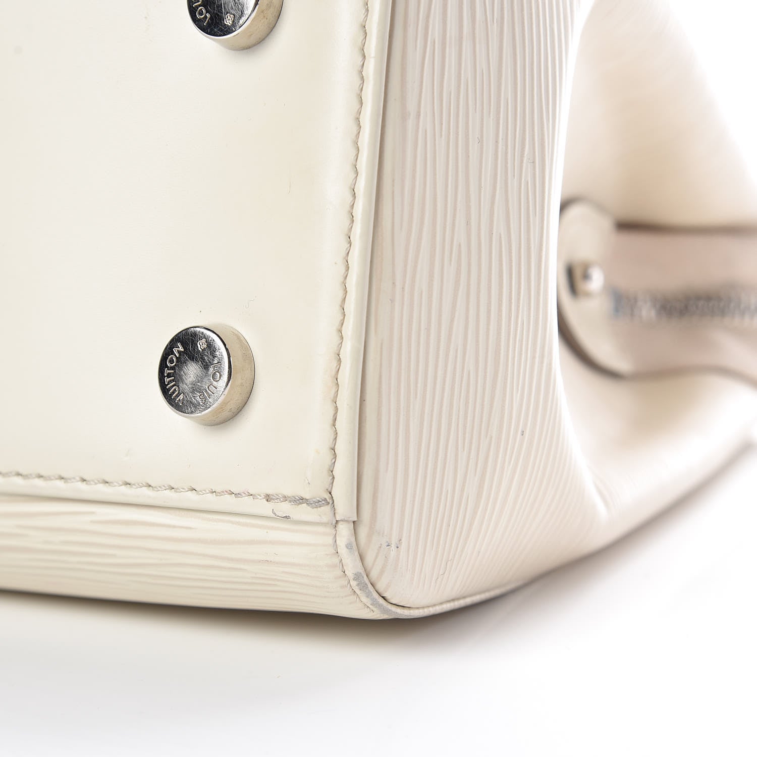 Louis Vuitton Epi Brea MM Ivory 14 of 18