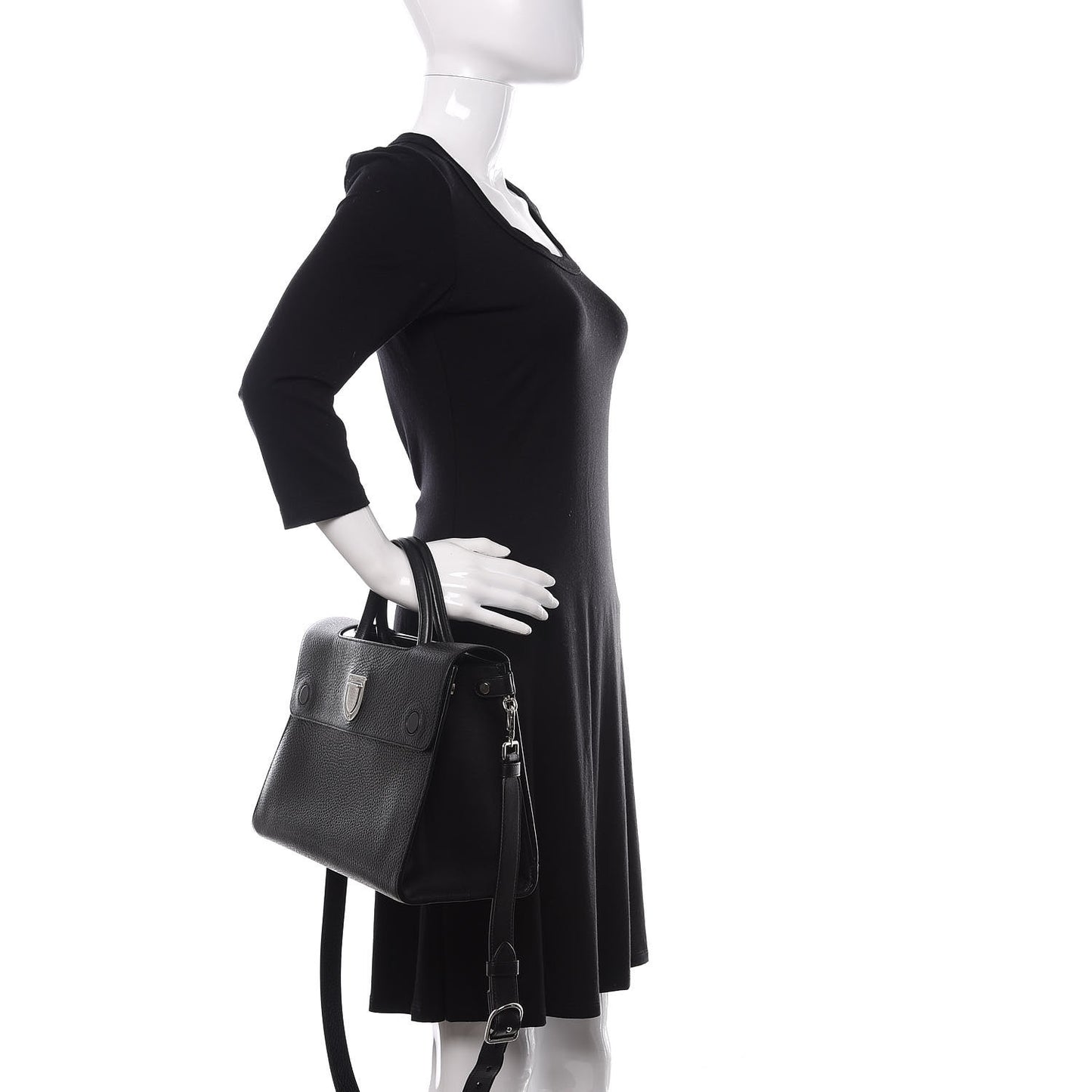 Grained Calfskin Medium Diorever Flap Black