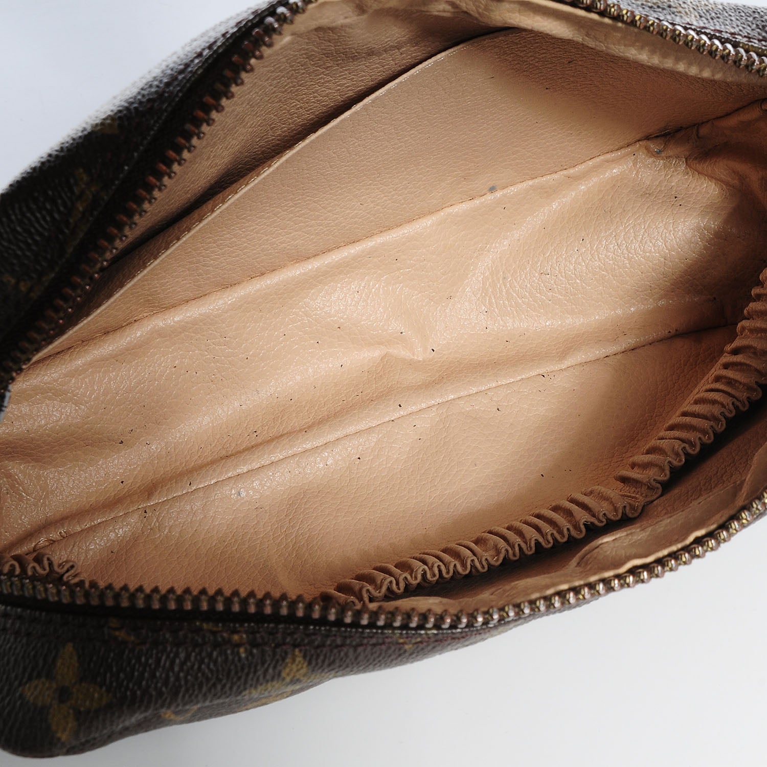 Louis Vuitton Monogram Trousse Toilette 23 5 of 8