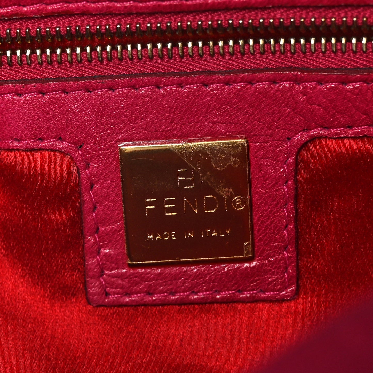 Suede Baguette Fuchsia