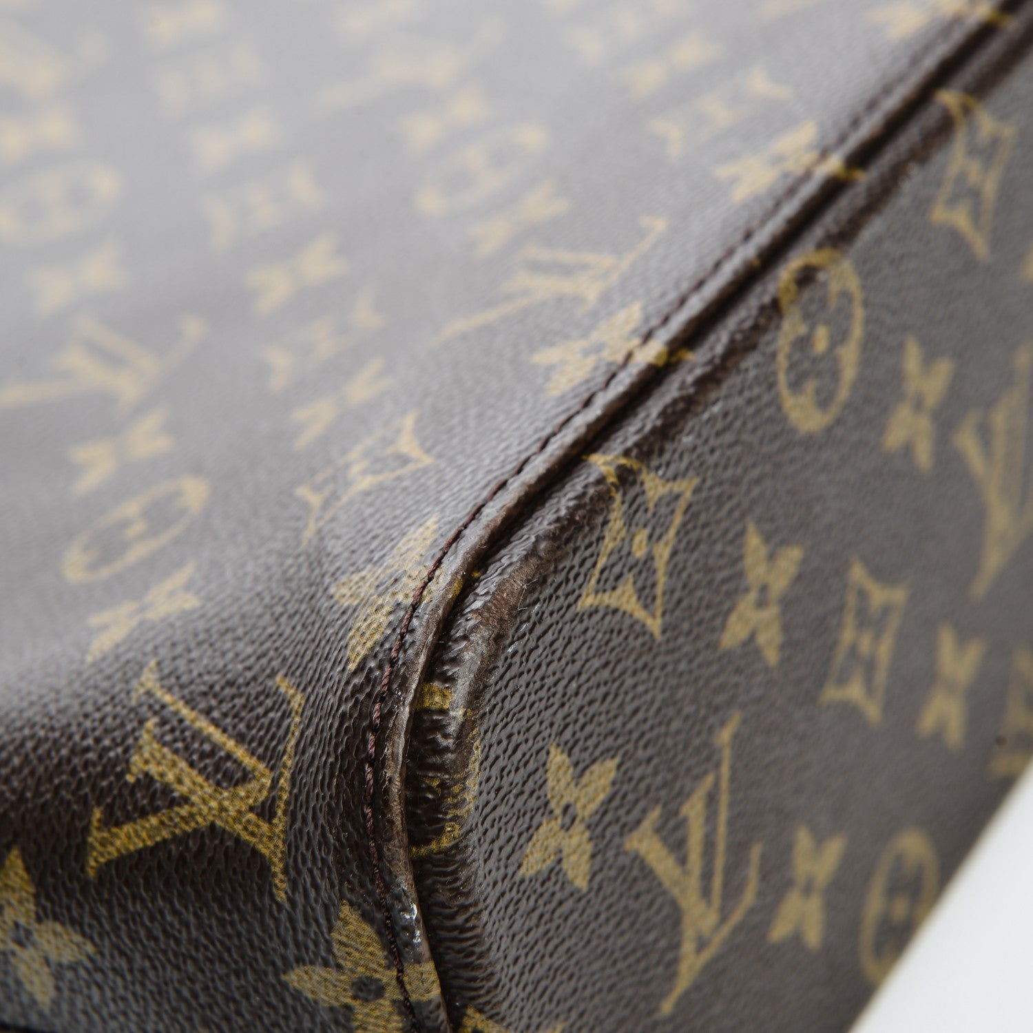 Louis Vuitton Monogram Luco 8 of 11