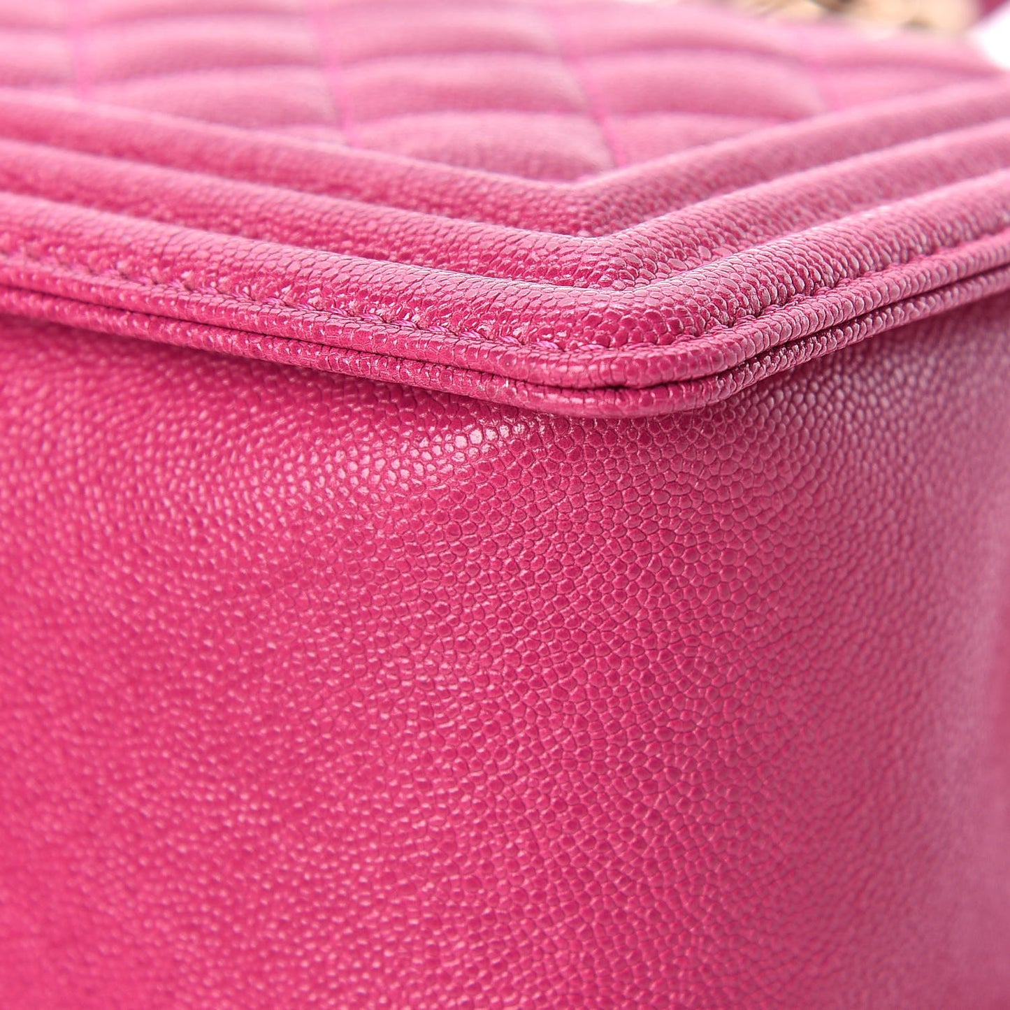 Caviar Quilted Medium Boy Flap Fuchsia