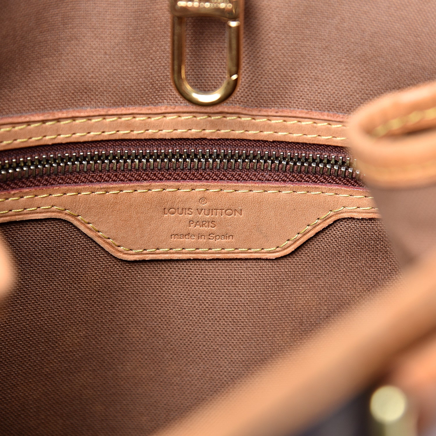 Louis Vuitton Monogram Batignolles Vertical 5 of 13