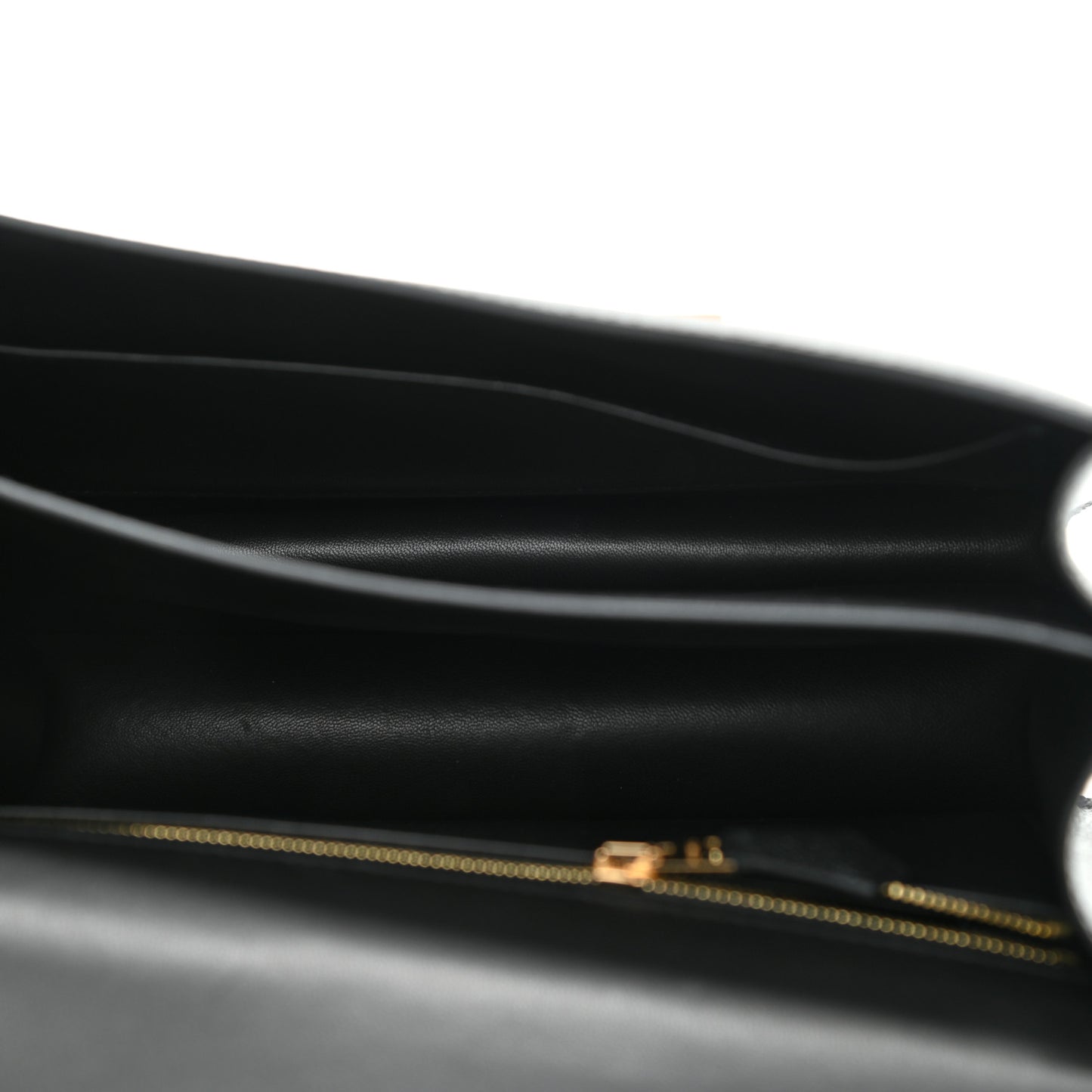 Epsom Constance 24 Black
