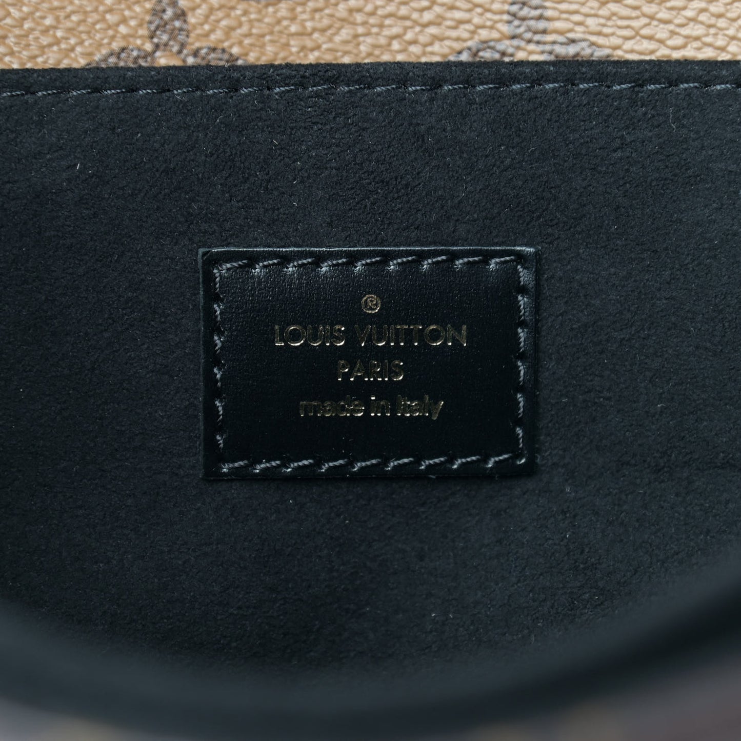 Reverse Monogram Pochette Metis