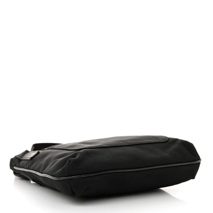 Gucci Canvas Flat Messenger Bag Black 4 of 16