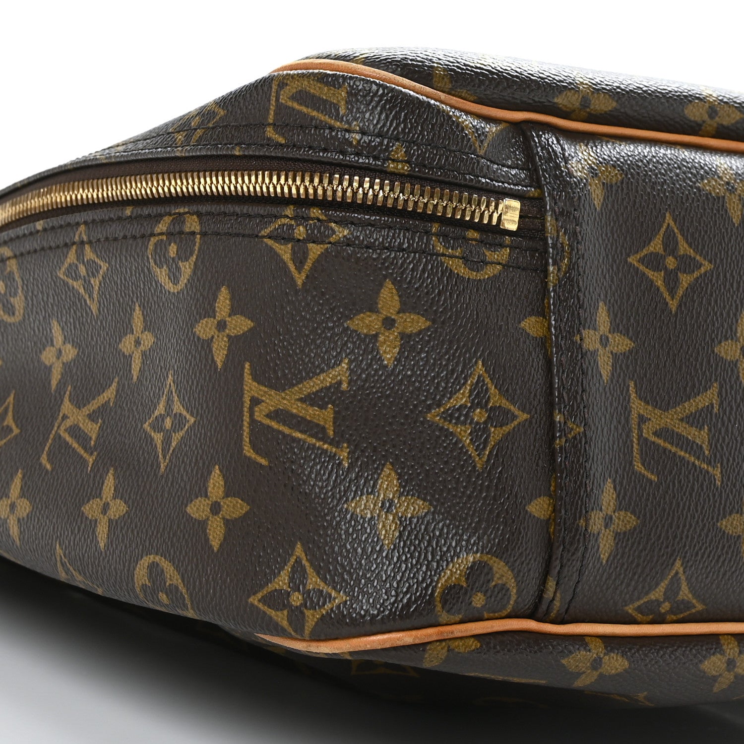Louis Vuitton Monogram Excursion Shoe Bag 8 of 10