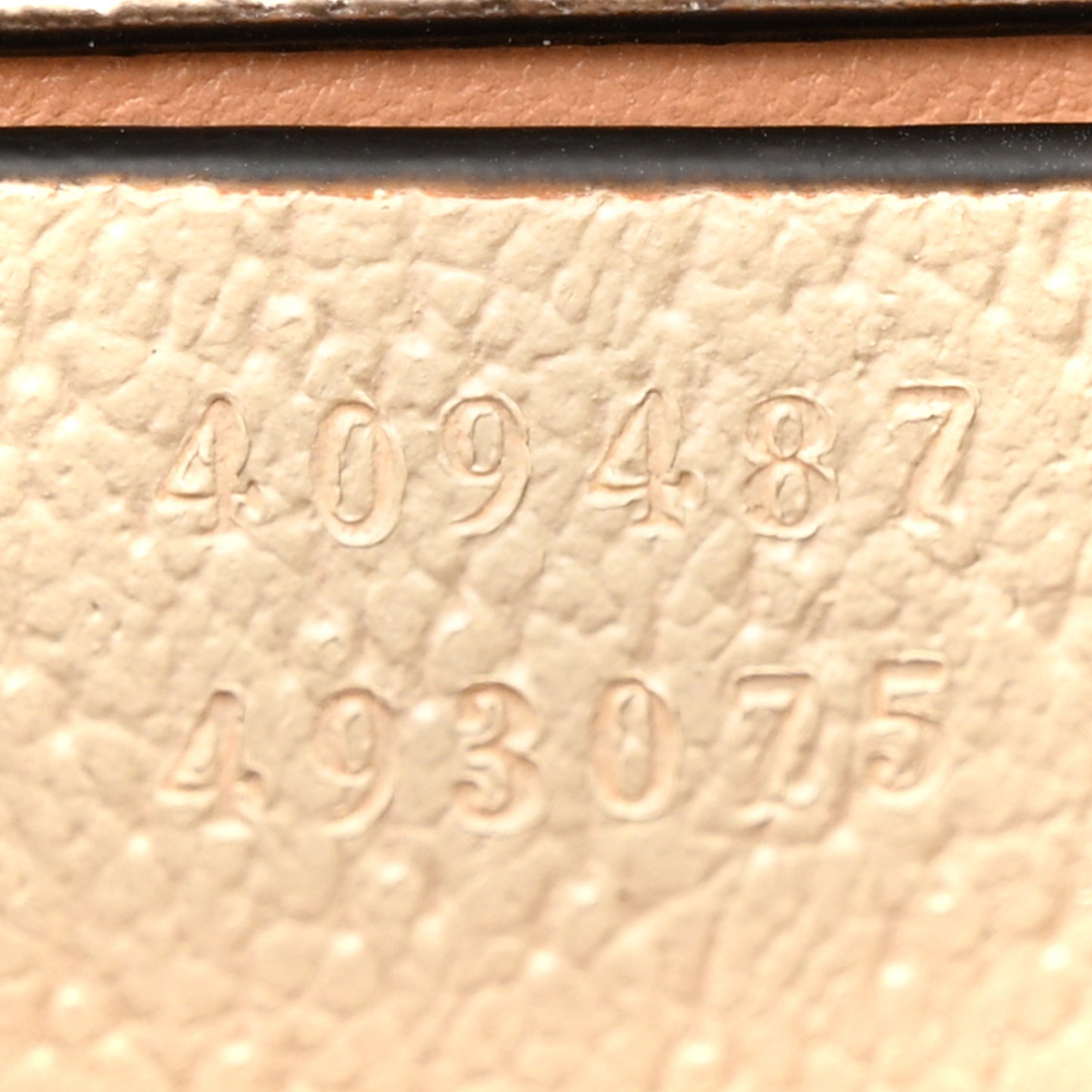 GG Supreme Monogram Berry Textured Dollar Calfskin Small Padlock Shoulder Bag Beige Ebony Light Copper Mystic White