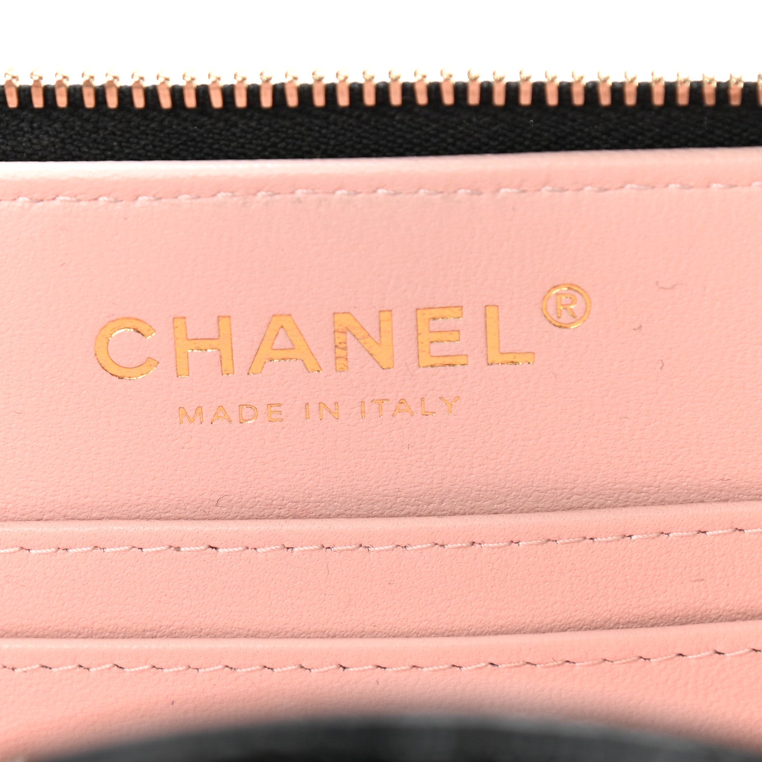 Chanel Shiny Lambskin Quilted CC Vanity Case Black 7 of 12