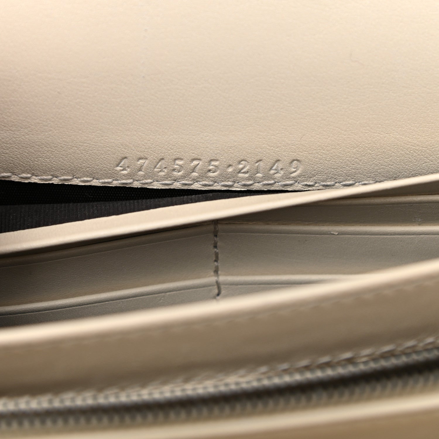 Gucci Calfskin Matelasse GG Marmont Chain Wallet Mystic White 7 of 21
