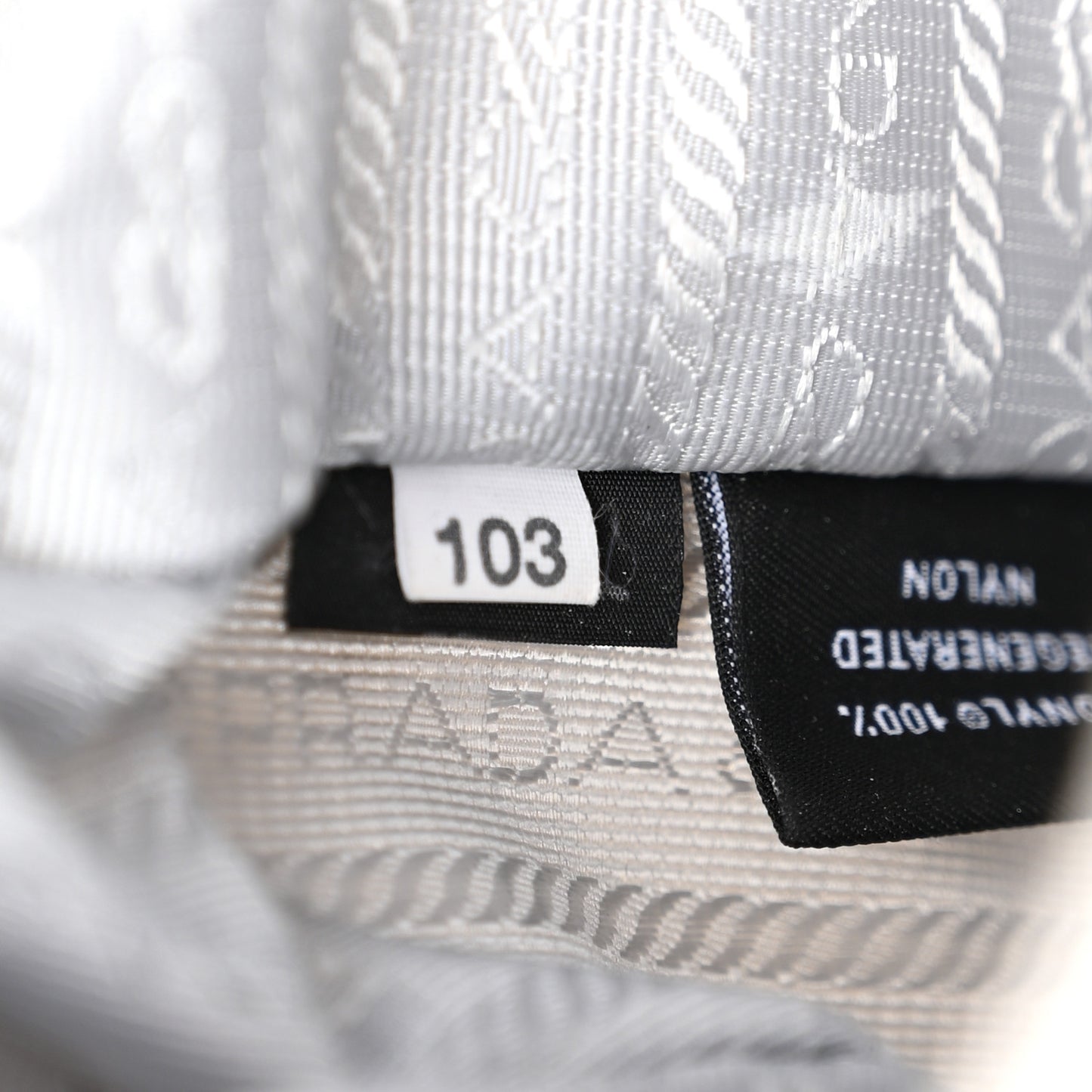 Re-Nylon Saffiano Re-Edition 2005 Shoulder Bag Fiordaliso