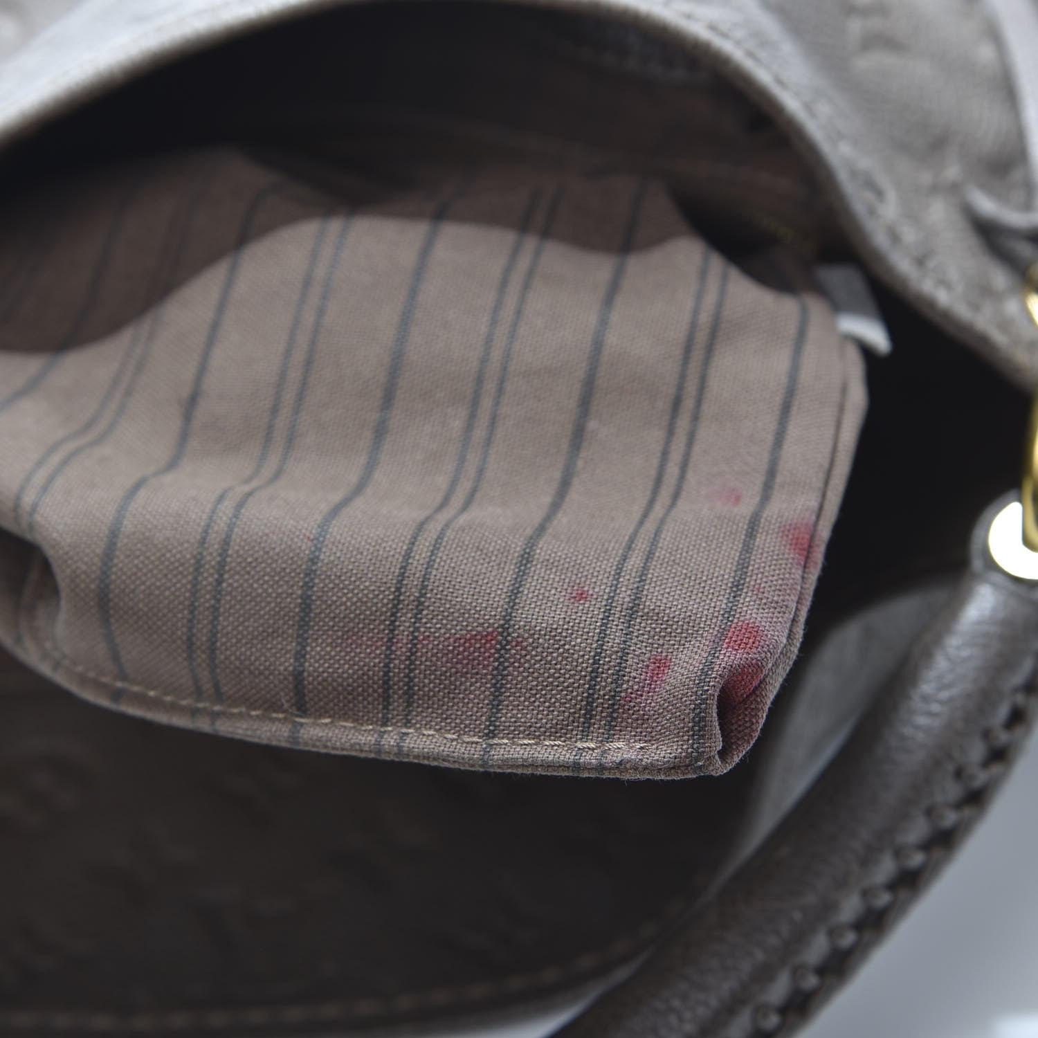 Louis Vuitton Empreinte Artsy MM Ombre 13 of 14