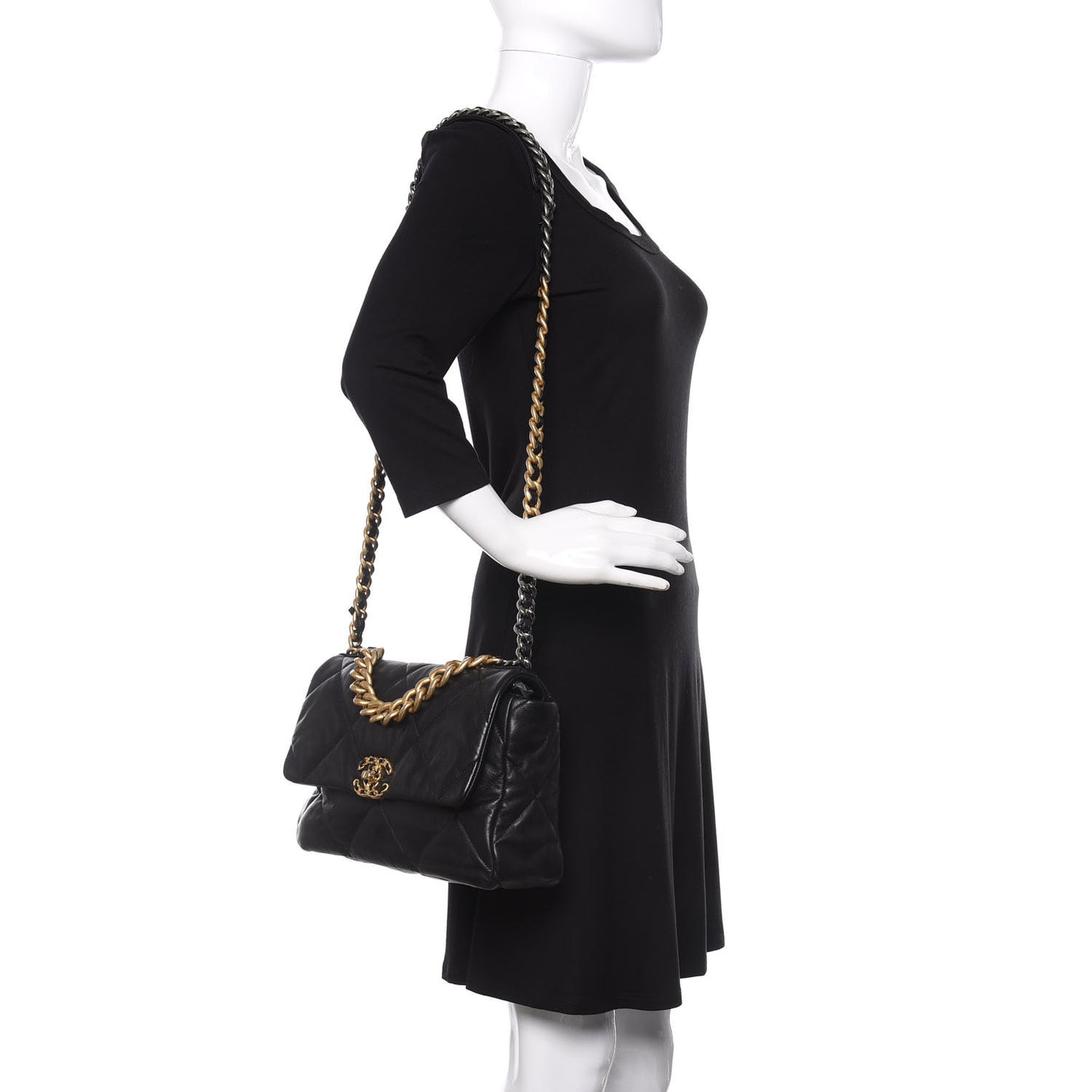 Goatskin Quilted Large 19 Flap Black