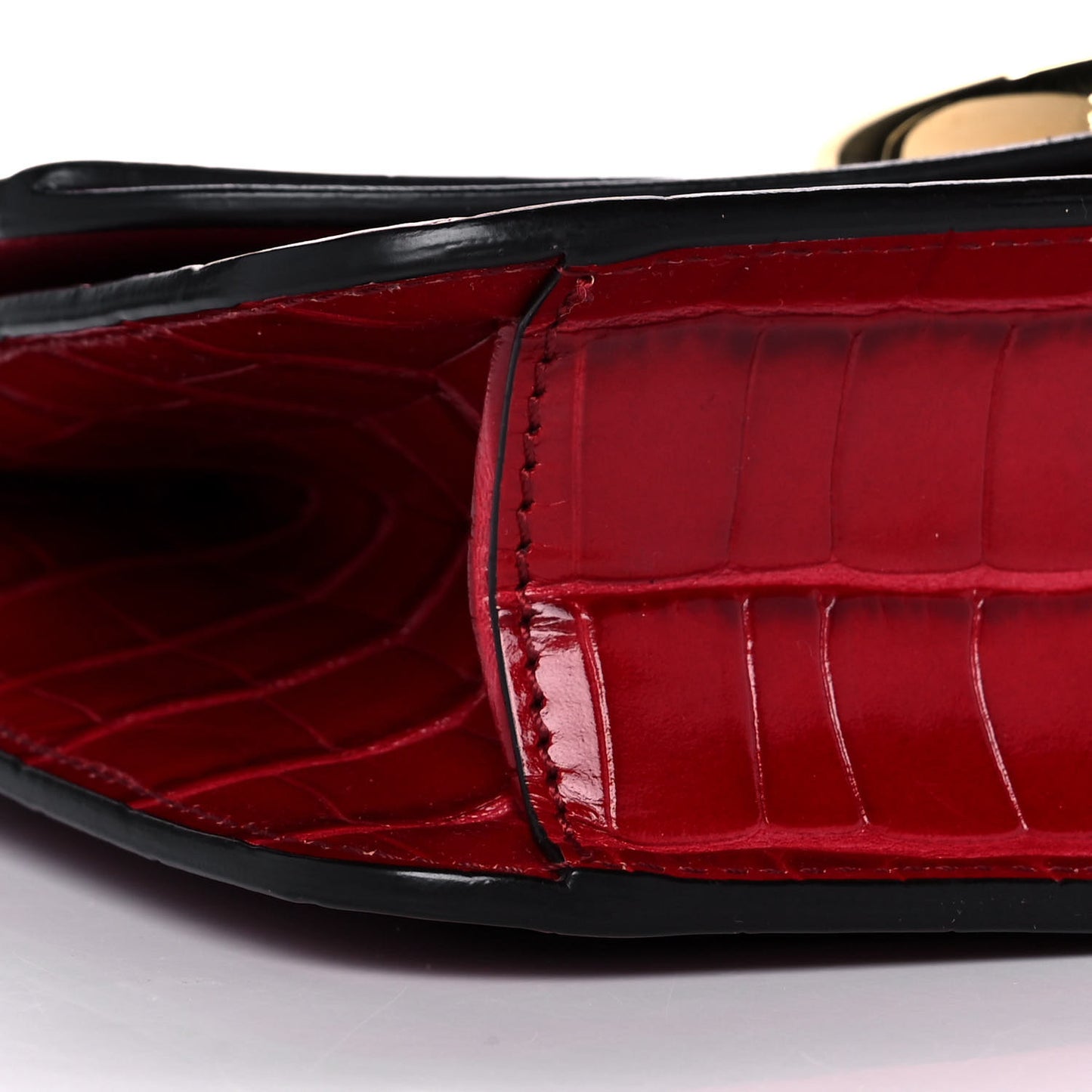 Calfskin Crocodile Embossed C Clutch With Chain Red