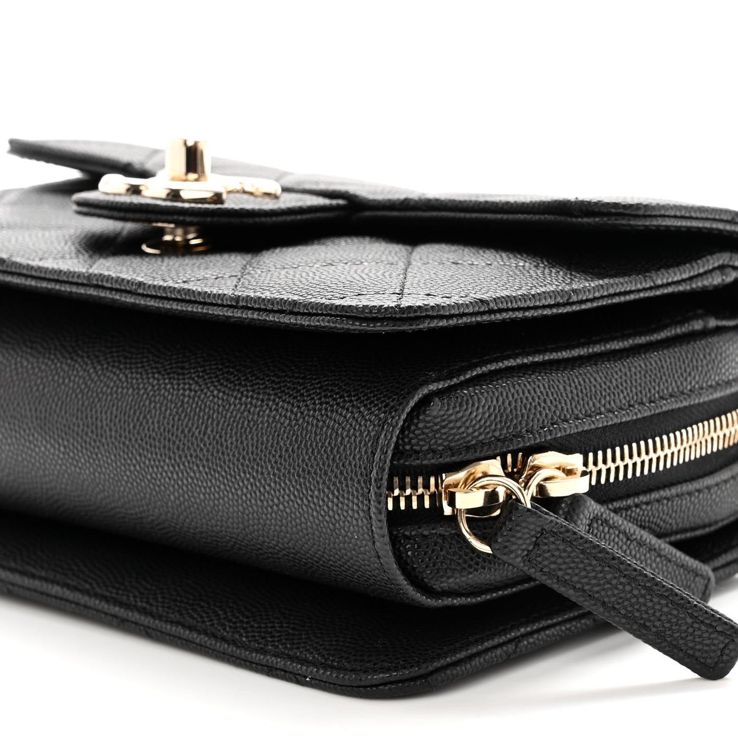 Caviar Quilted Like A Wallet Flap Black