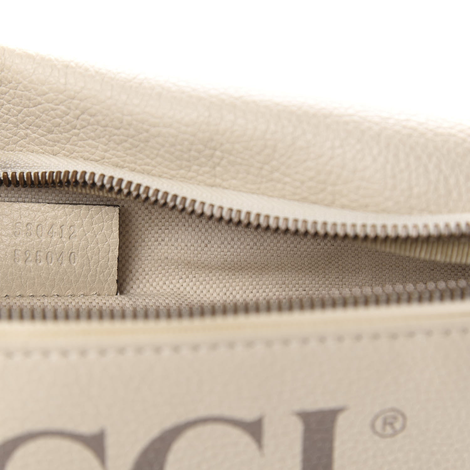 Gucci Grained Calfskin Logo Belt Bag White 9 of 11