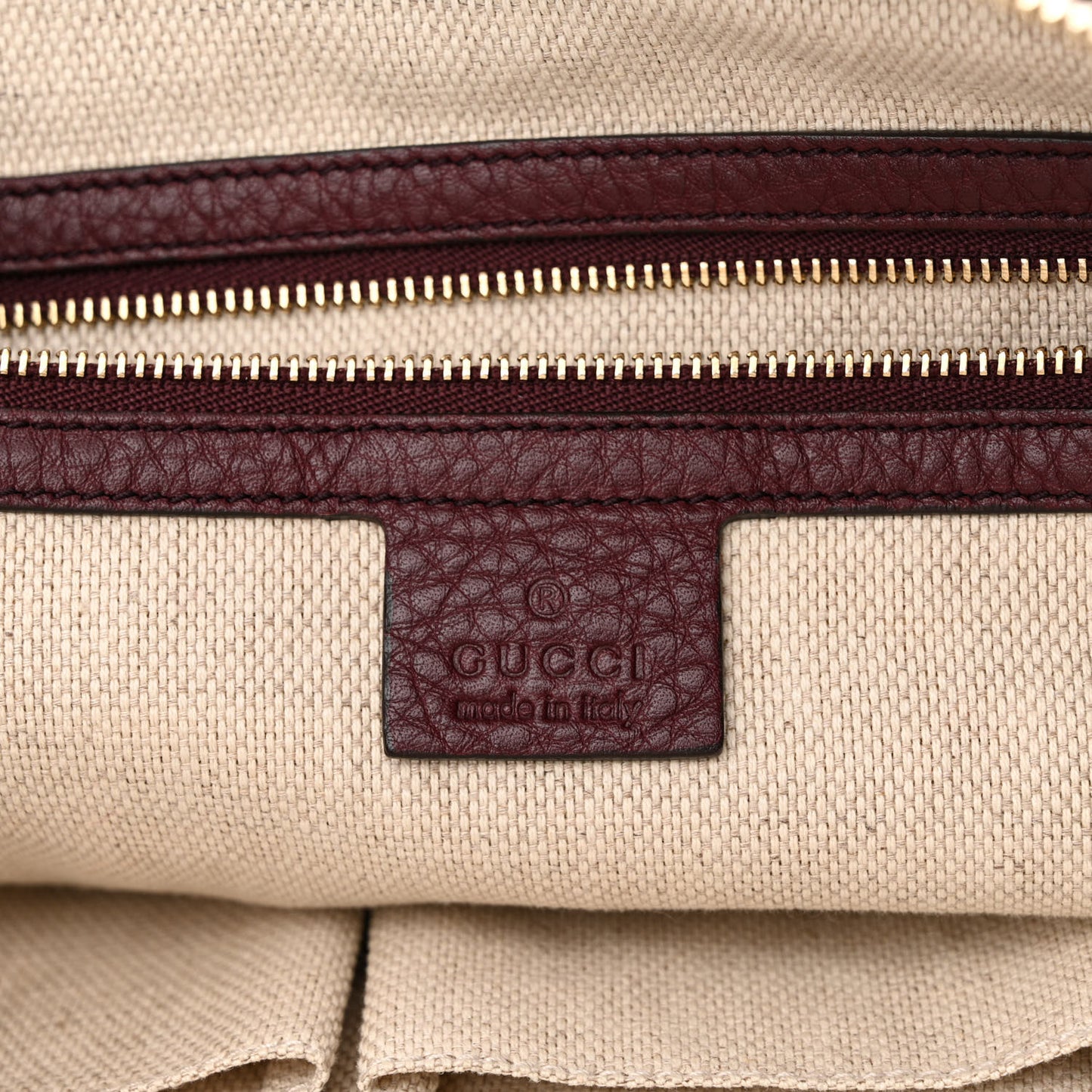 Pebbled Calfskin Medium Soho Hobo Scarlatto
