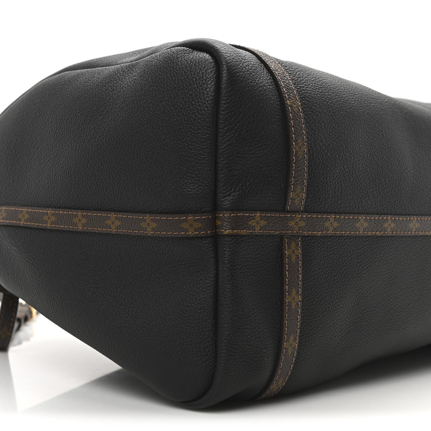 Louis Vuitton Grained Calfskin Monogram Express Travel Black 8 of 9