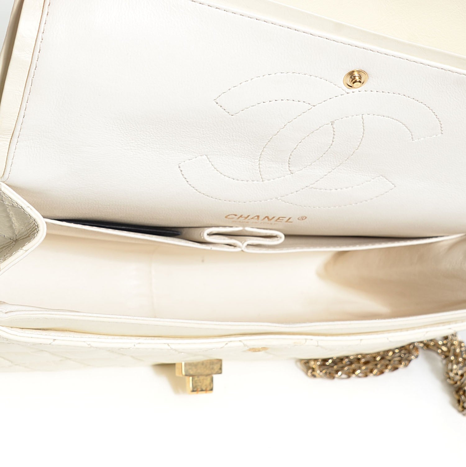 Chanel Aged Calfskin Quilted 2.55 Reissue 226 Flap Ivory 5 of 8