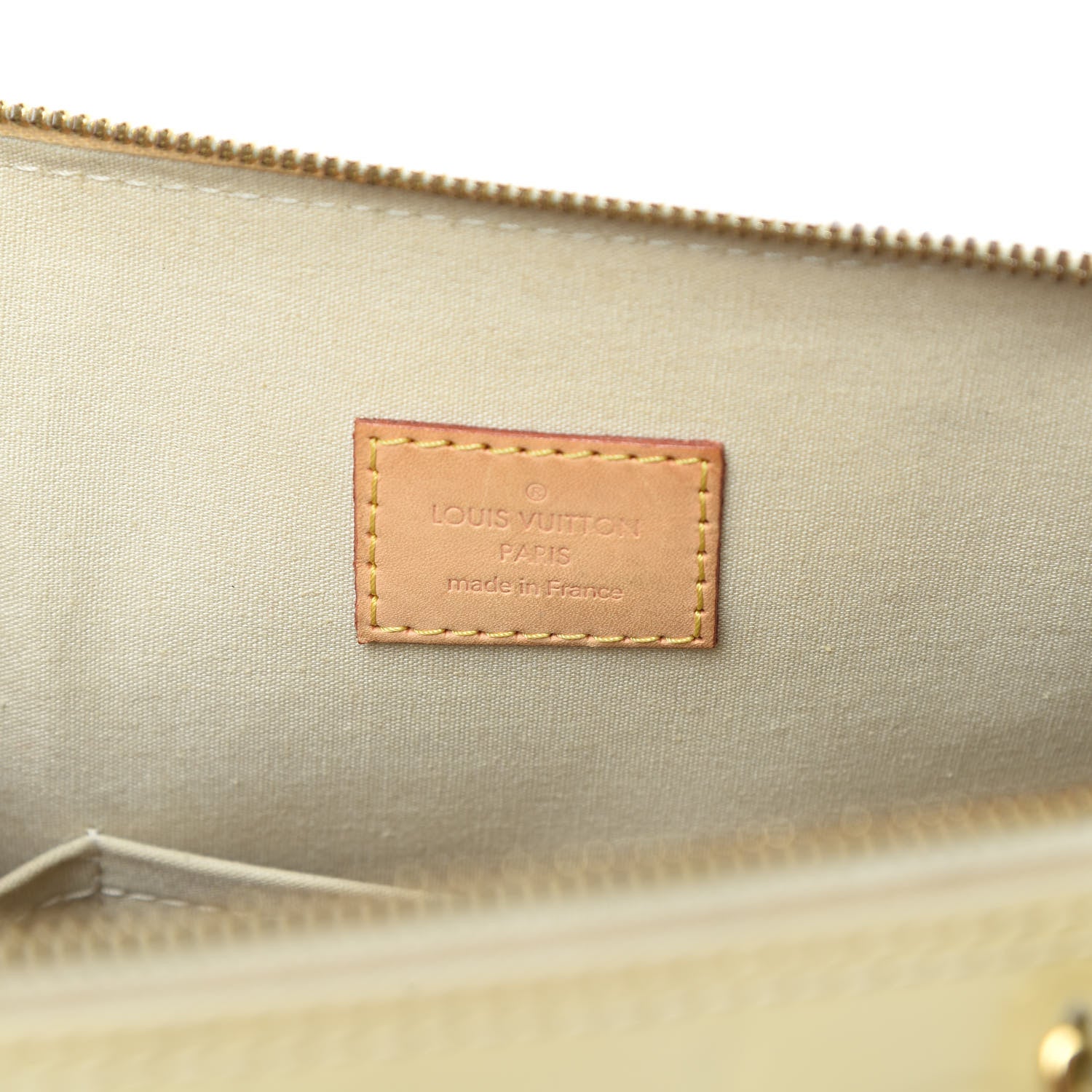 Louis Vuitton Vernis Alma MM Blanc Corail 6 of 24