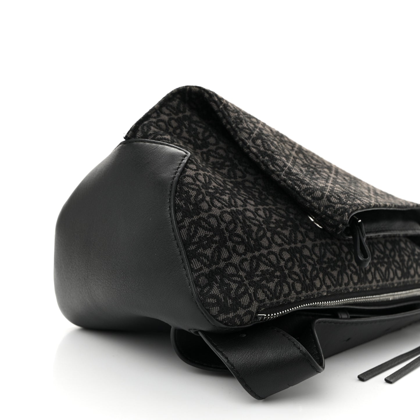 Jacquard Anagram Calfskin Anton Sling Anthracite Black