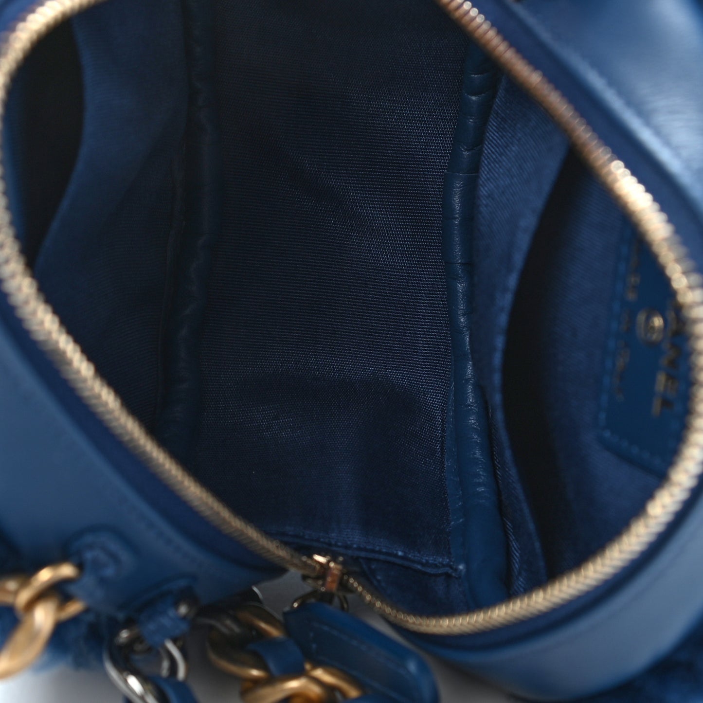 Shearling Sheepskin Chanel 19 Round Clutch With Chain Blue