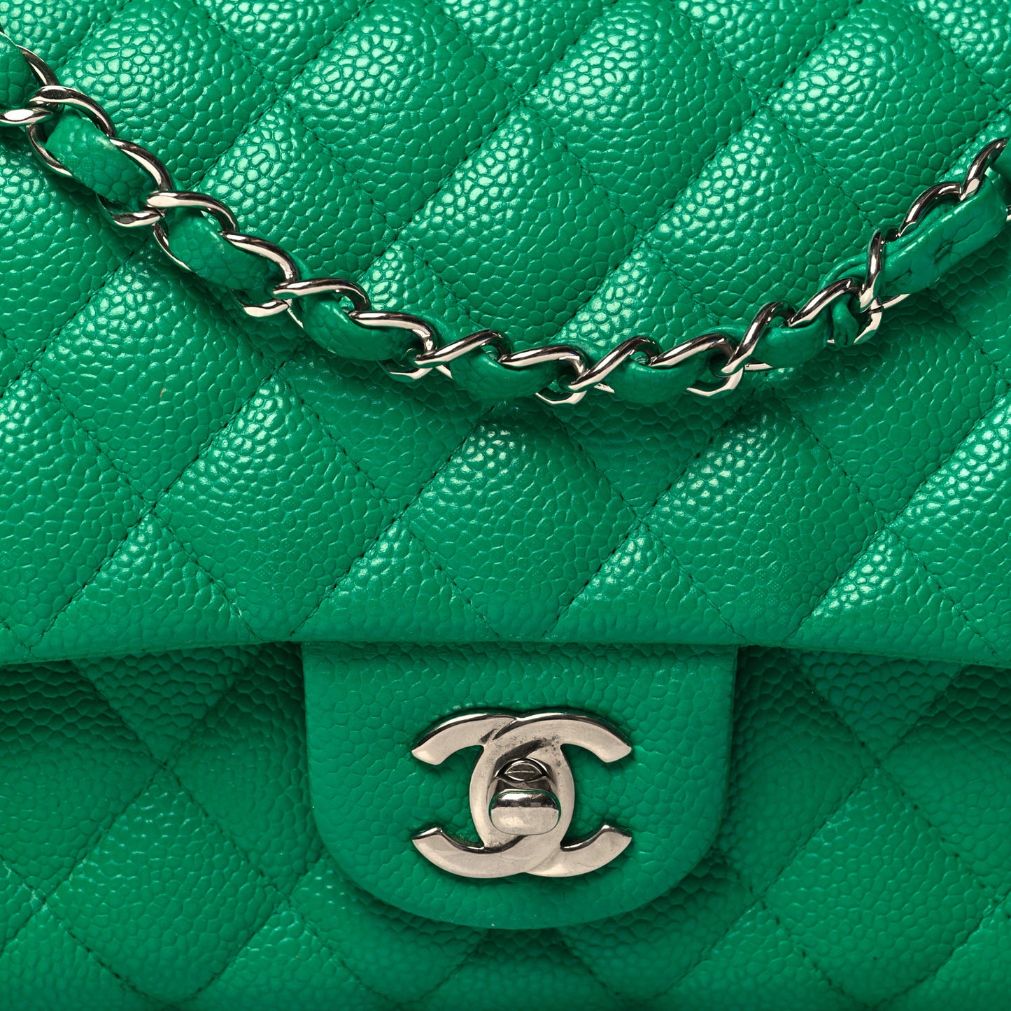Caviar Quilted Medium Double Flap Green