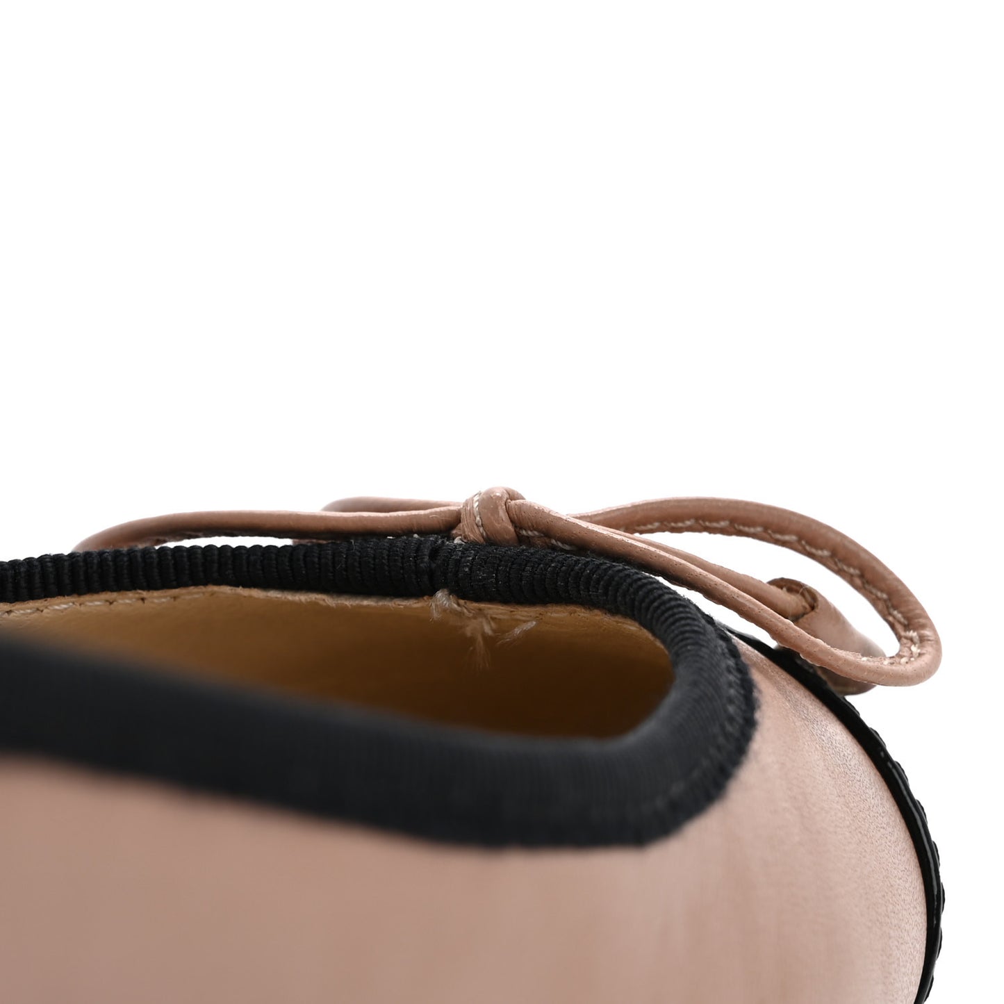 Nappa Vernice Cap Toe Logo Bow Ballerina Flats 37 Nude Black
