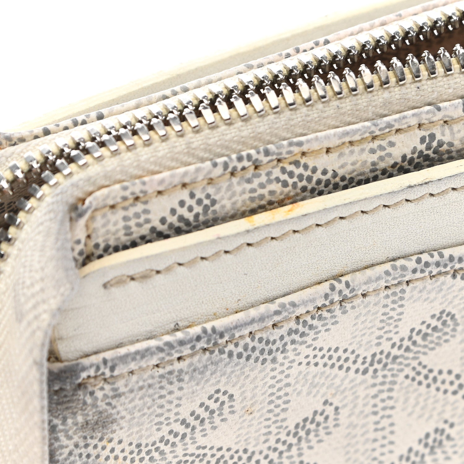 Goyard Goyardine Miroir Toiletry Bag PM White 11 of 19