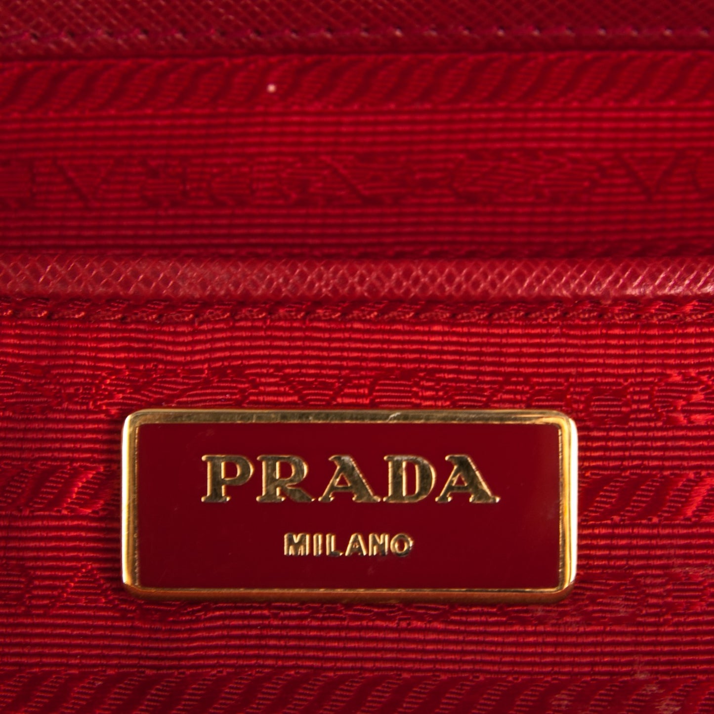 Saffiano Large Galleria Double Zip Tote Fuoco
