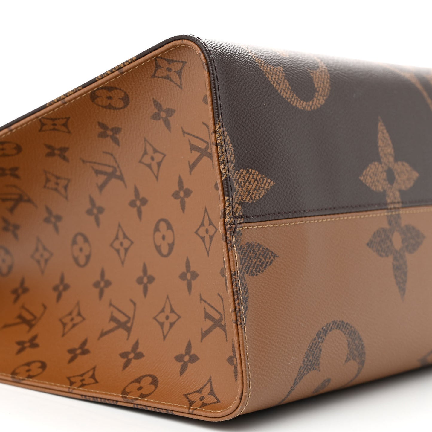 Reverse Monogram Giant Onthego GM