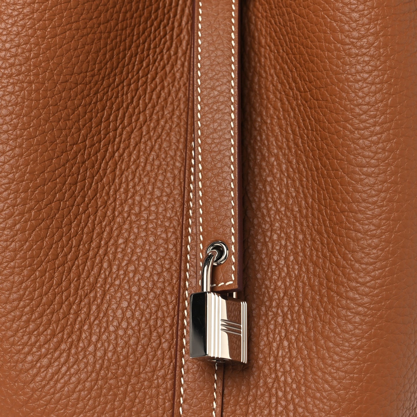 Taurillon Clemence Picotin Lock 22 MM Gold