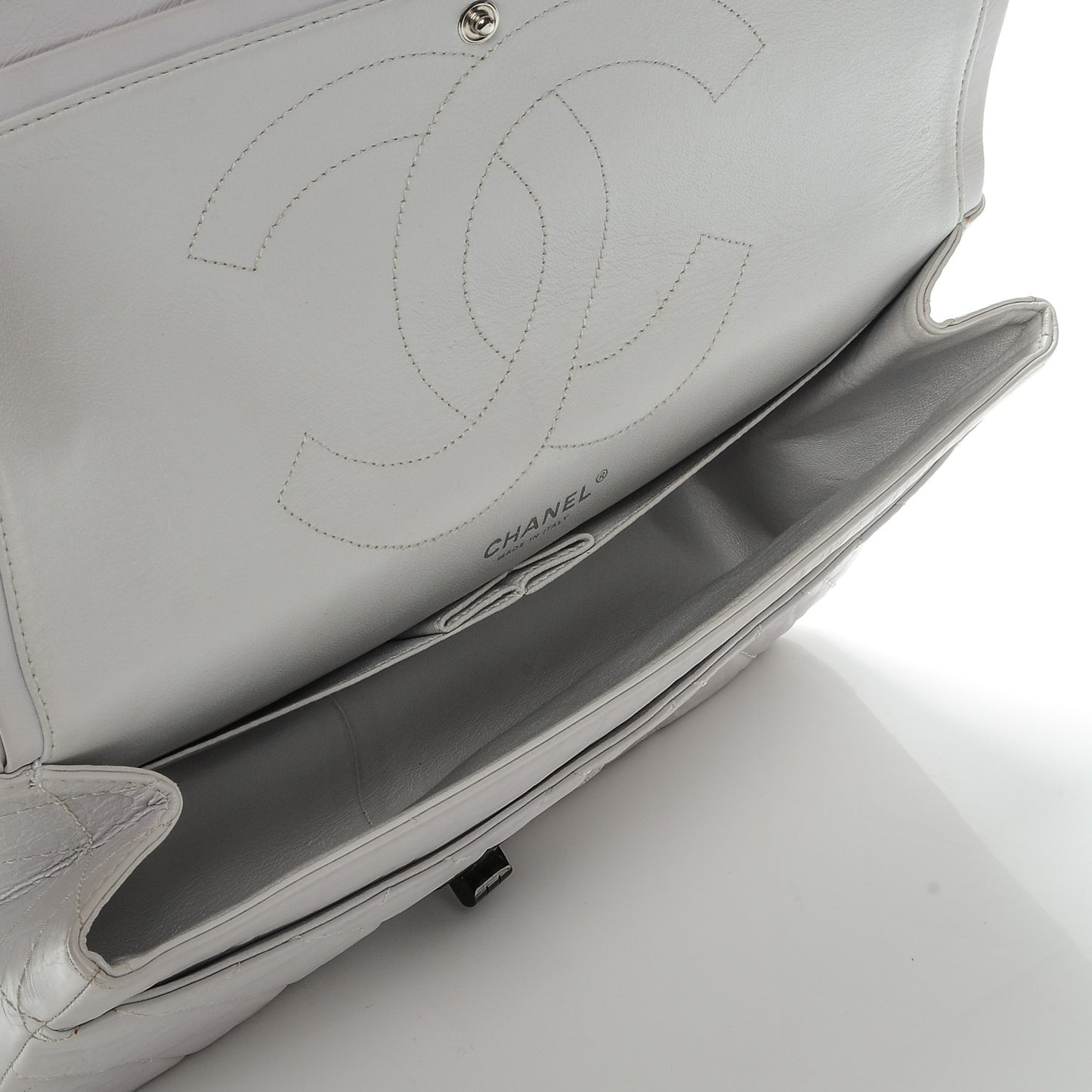 Aged Calfskin 2.55 Reissue 227 Flap White