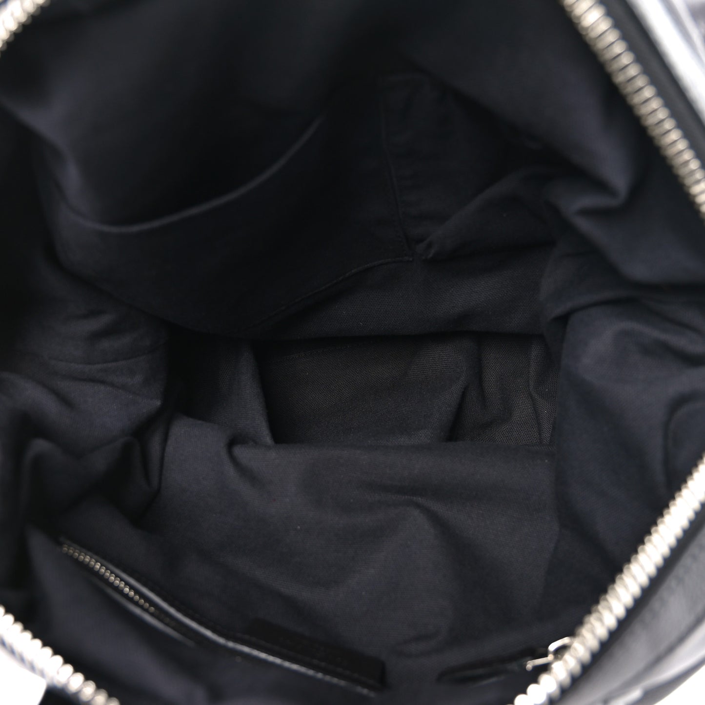 Waxy Grained Calfskin Medium Nightingale Black