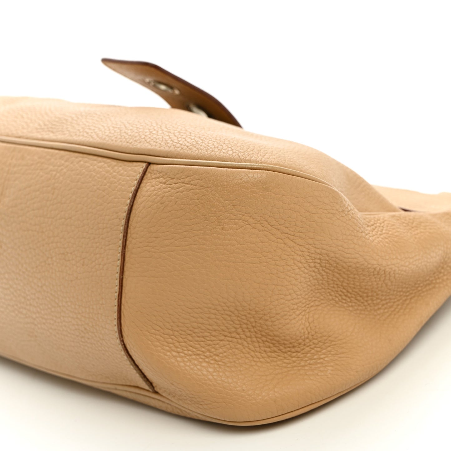 Vitello Daino Moon Shoulder Bag  Sabbia