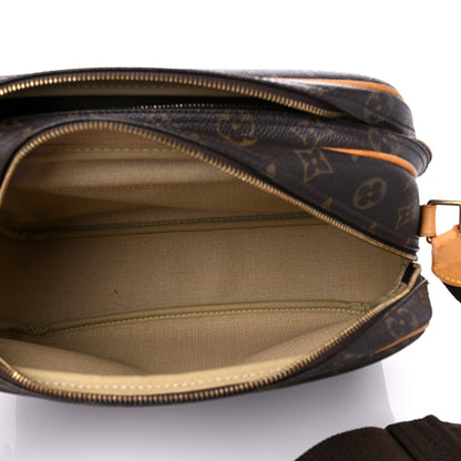 Louis Vuitton Monogram Reporter PM 6 of 15